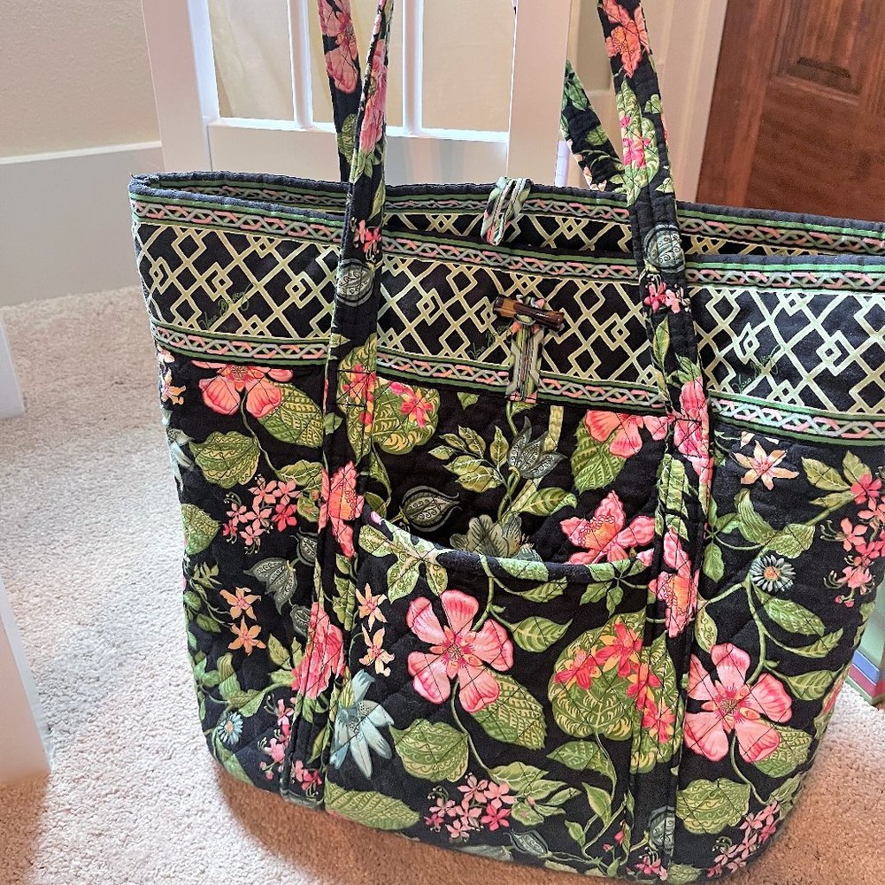 Vera Bradley Large Tote